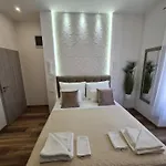 D&d In Centre 1 Guest house 3*
